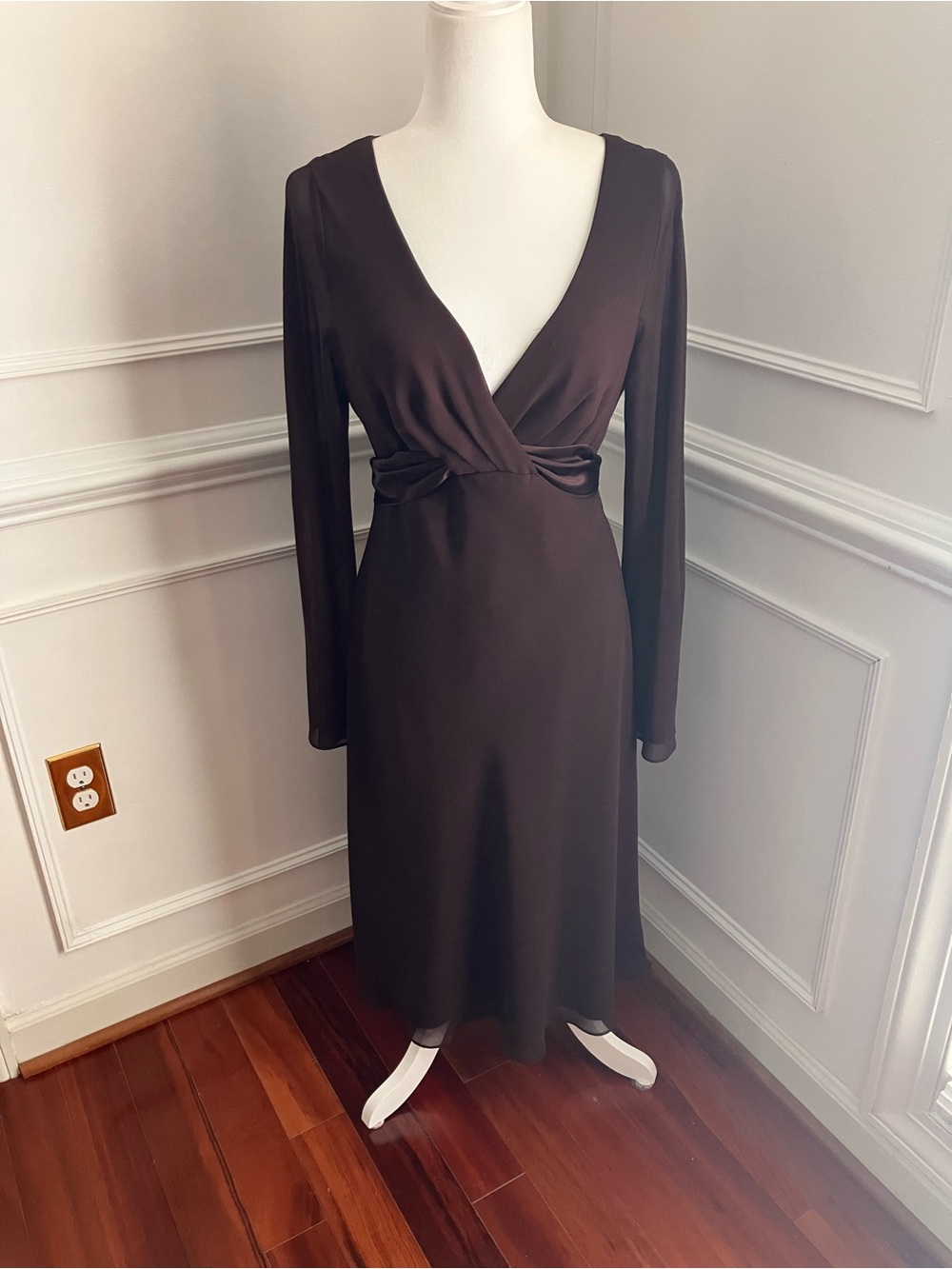Liz Claiborne Deep Brown V-neck Bell Sleeve Cocktail Midi Dress Size 10